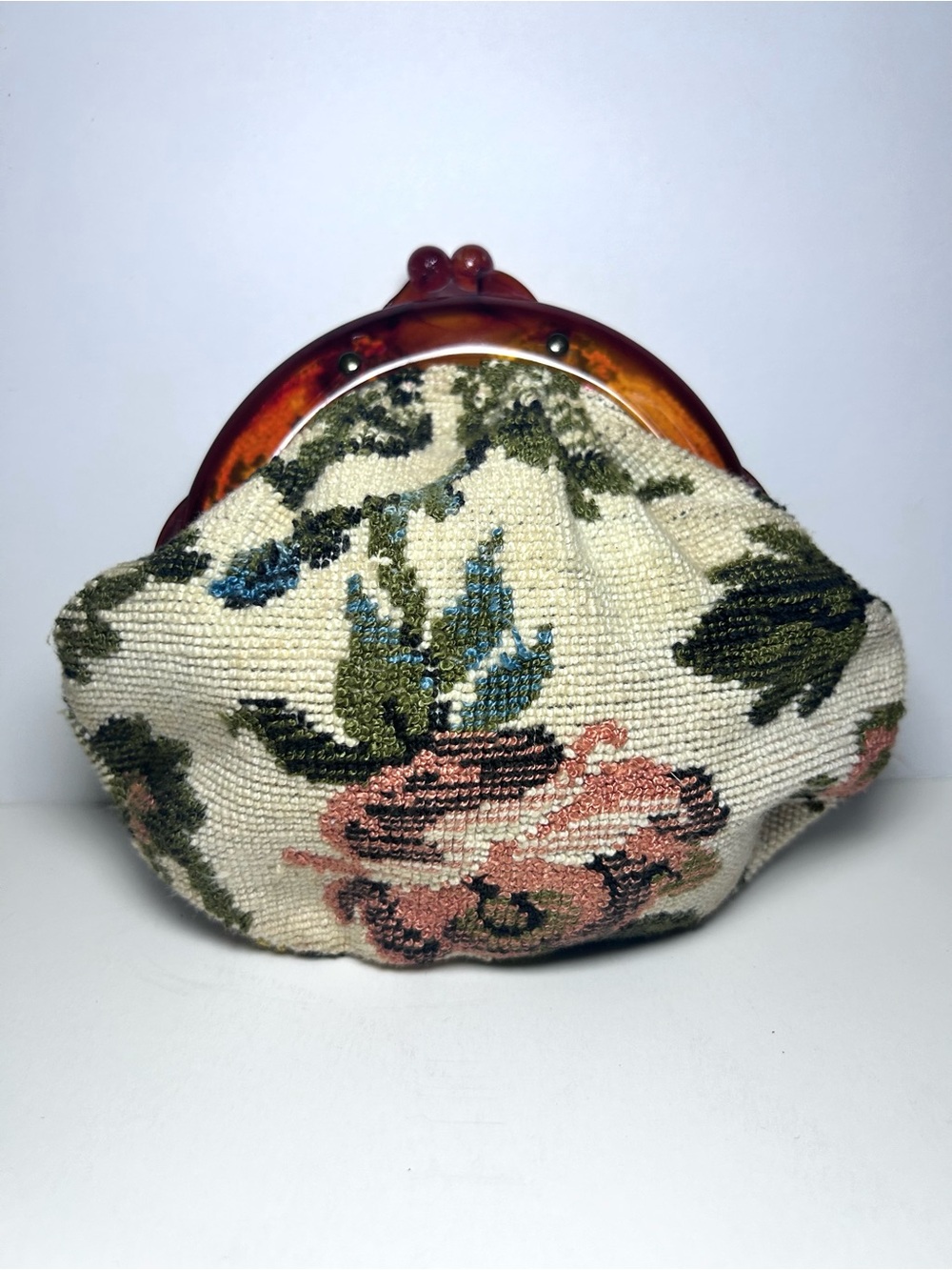 Vintage Floral Tapestry Needlepoint Coin Purse Small Clutch Tortoise Kiss Lock